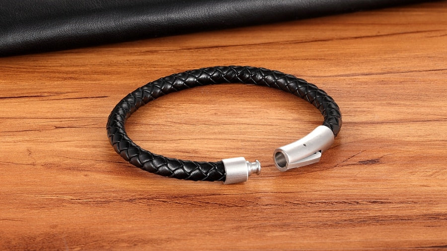 Men's Hand-woven Leather Bracelet - Stones & Vine